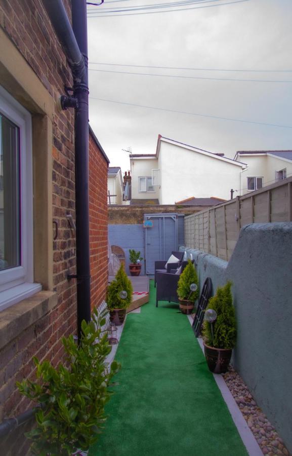 Villa Beautiful Victorian Terraced House WTA WTA Eastbourne Exterior foto